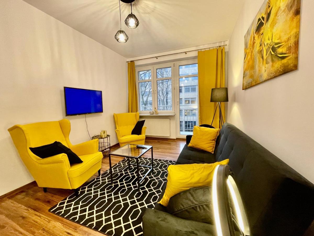 Diamond Metro Wifi 300 Mbs 70'Tv Netflix Hbo Appletv+ Apartment Warsaw Ngoại thất bức ảnh