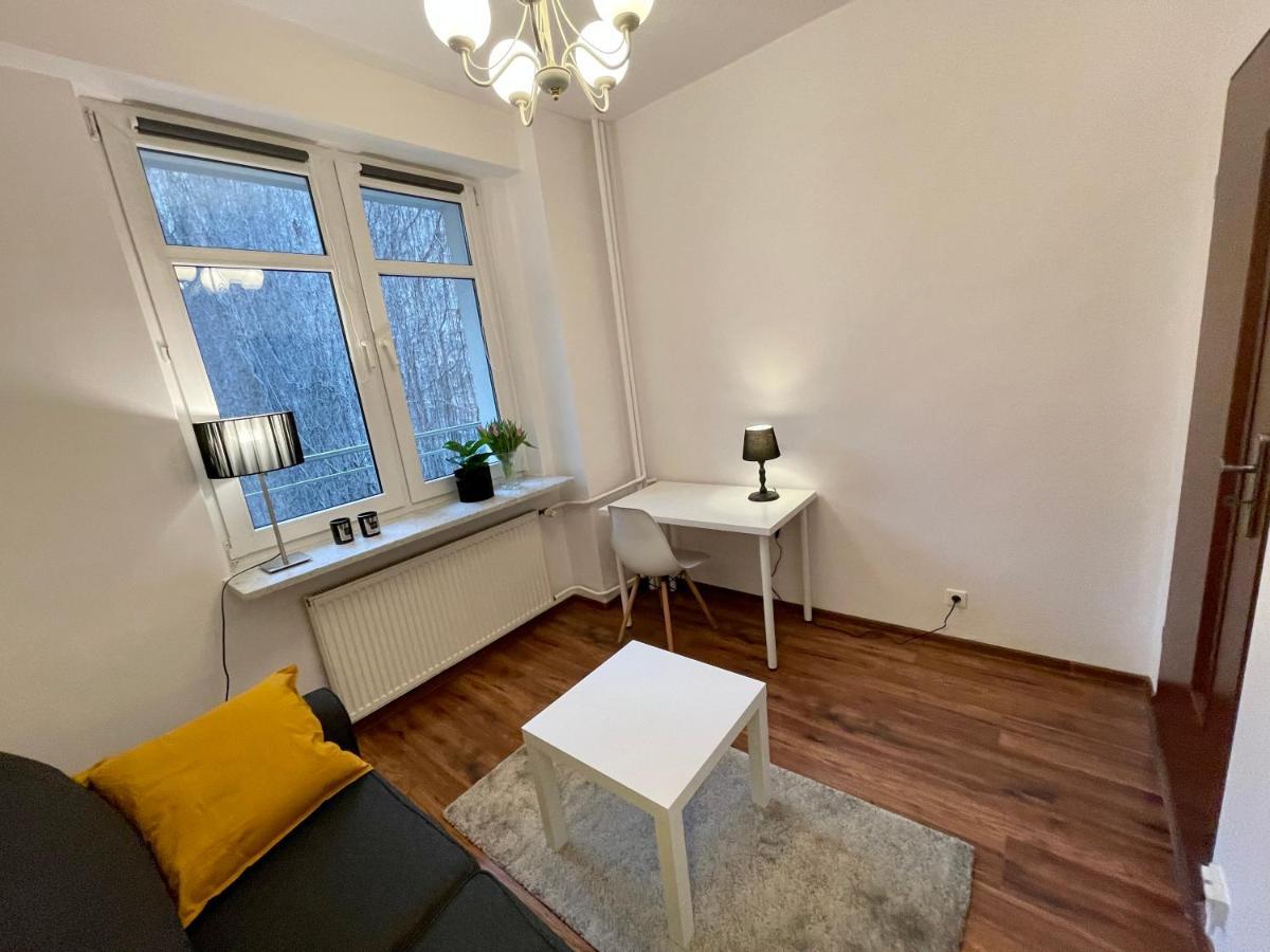 Diamond Metro Wifi 300 Mbs 70'Tv Netflix Hbo Appletv+ Apartment Warsaw Ngoại thất bức ảnh